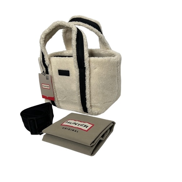Hunter Wanderer Sherpa Mini Tote Bag White Faux Fur - Picture 4 of 17